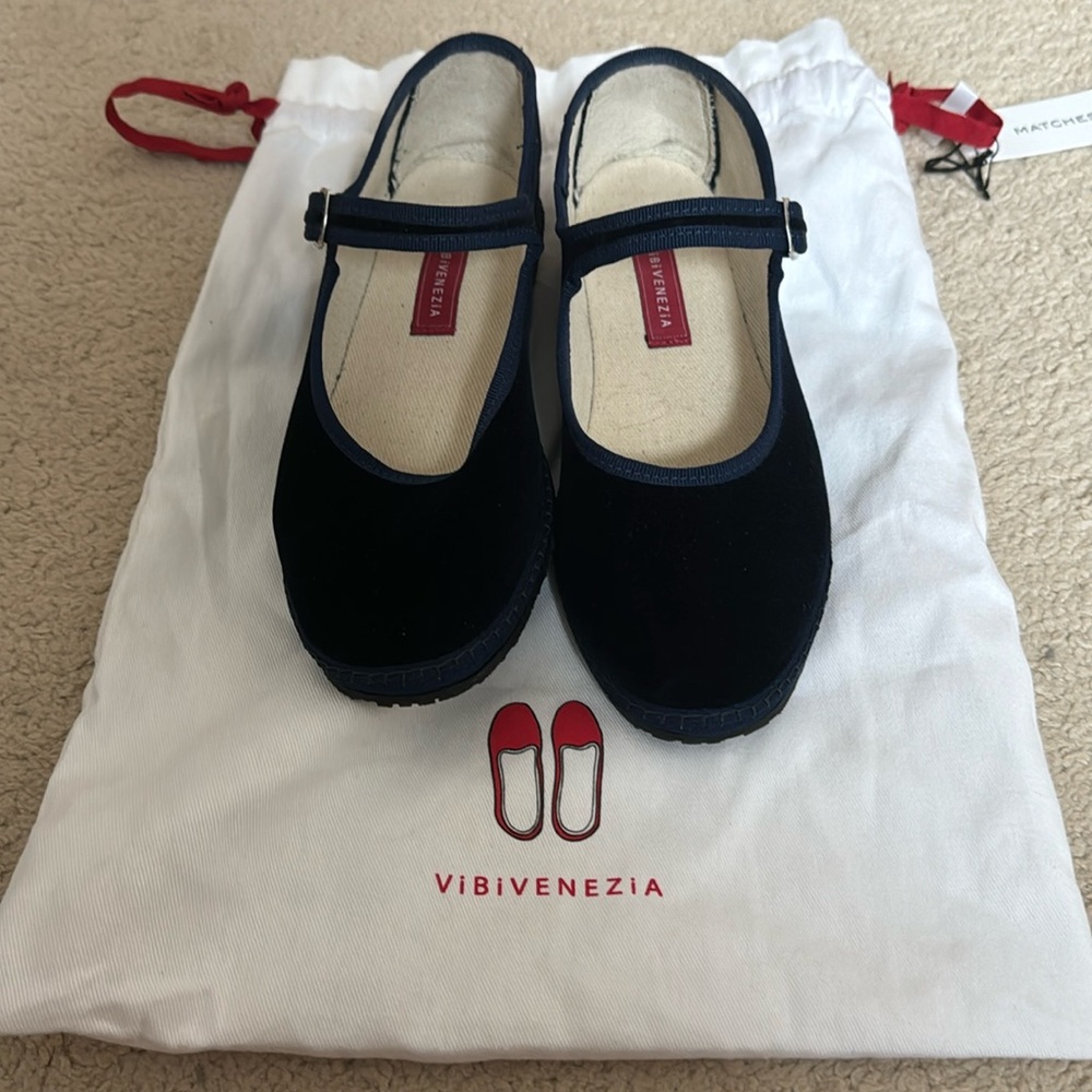 Vibi Venezia Ballet Flats